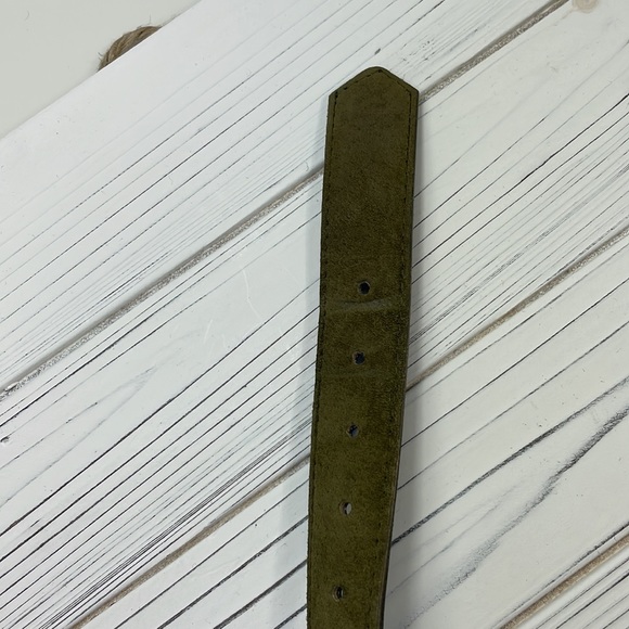 Simon Chang green suede leather belt, Size 30, Small - Picture 6 of 6